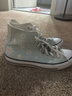 Light Blue High-Top Sneakers with Daisy Embroidery - Women's